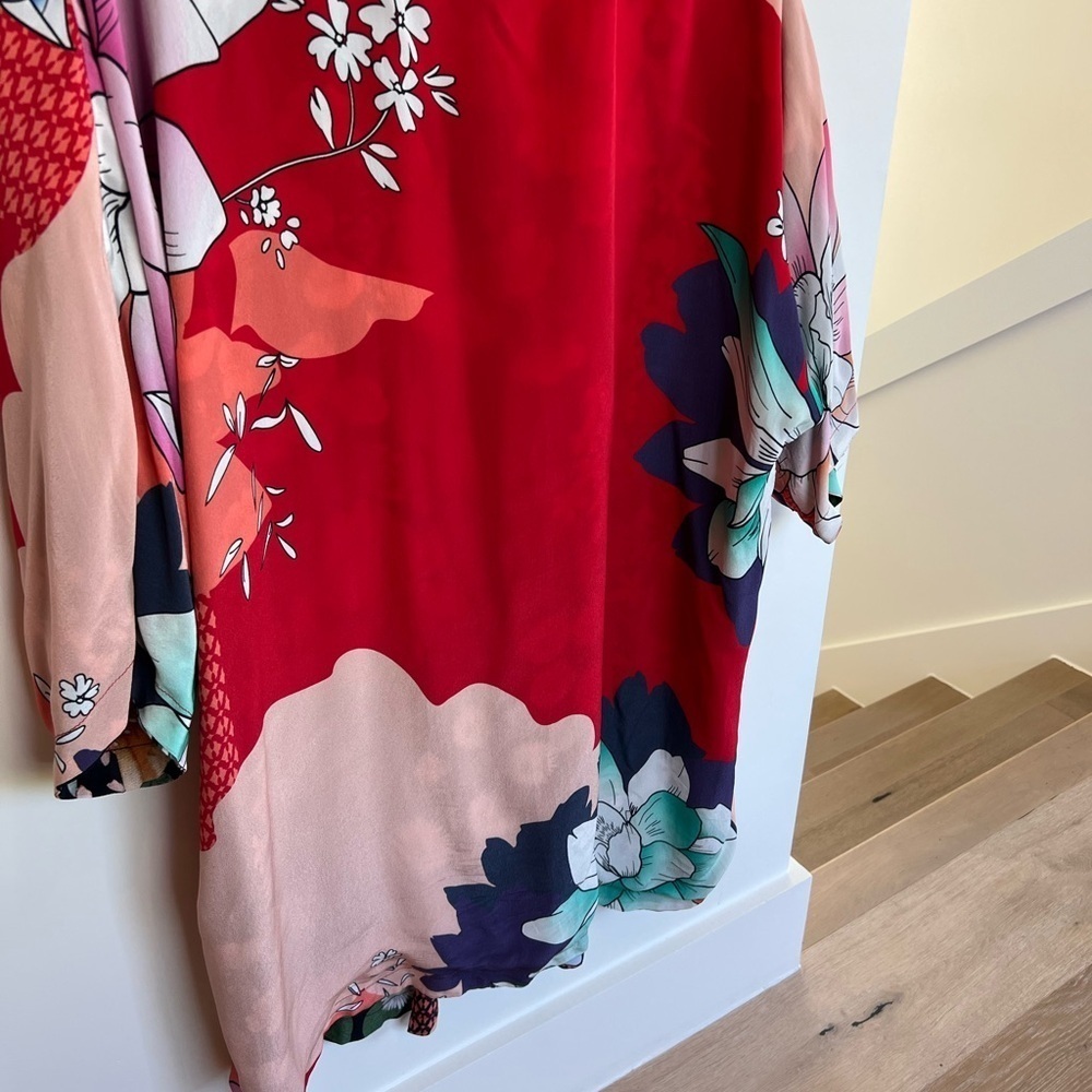 Charlie B Reversable Floral Kimono Black and Red Womens Medium - Picture 10 of 11